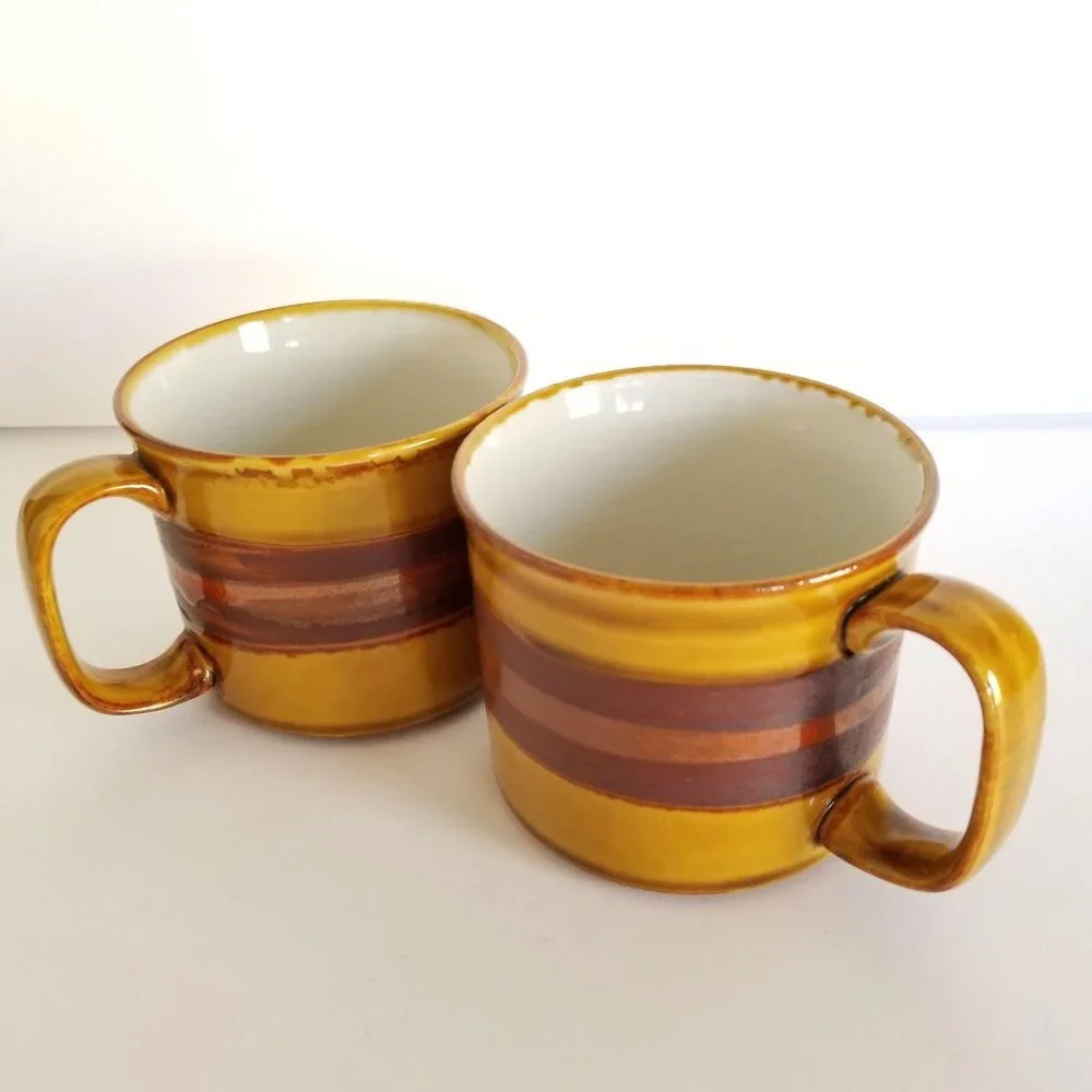 Vintage Glazed‎ Striped Brown Mugs Set of Two《381》